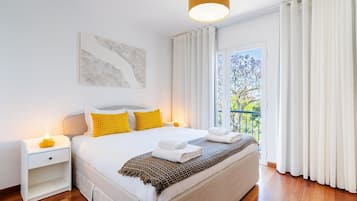 3 bedrooms, iron/ironing board, Internet, bed sheets