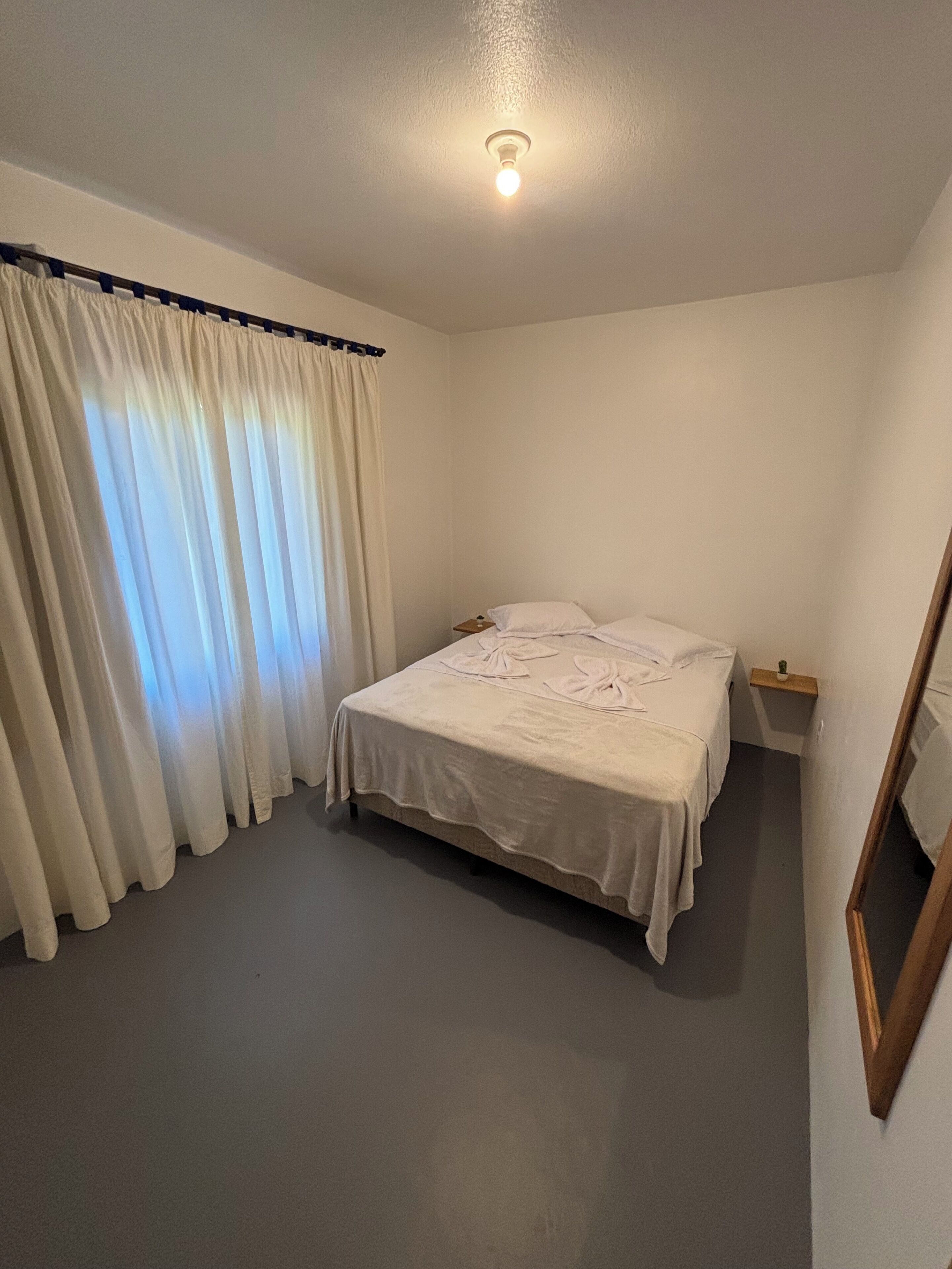 Habitación básica doble, vistas al valle | Ropa de cama hipoalergénica y wifi gratis