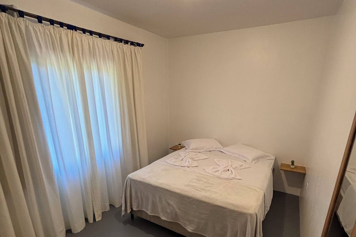 Habitación básica doble, vista al valle | Ropa de cama hipoalergénica y wifi gratis