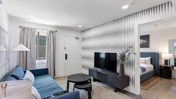 Apartment, 1 King Bed with Sofa bed, Courtyard Area | Desk, free WiFi