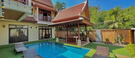 Standard Villa | Pool