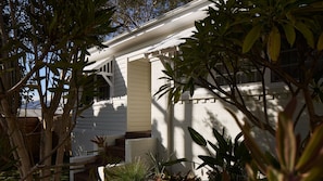 Property grounds - Avalon, Merewether Beach (Merewether)