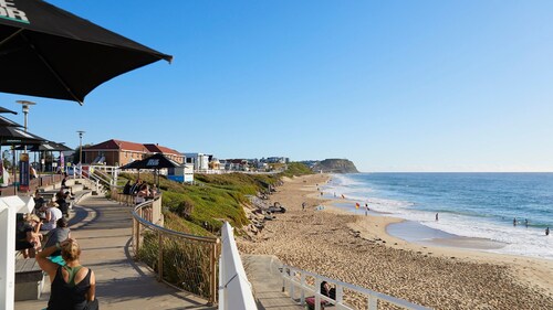 Avalon, Merewether Beach