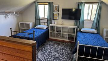 WiFi, bed sheets