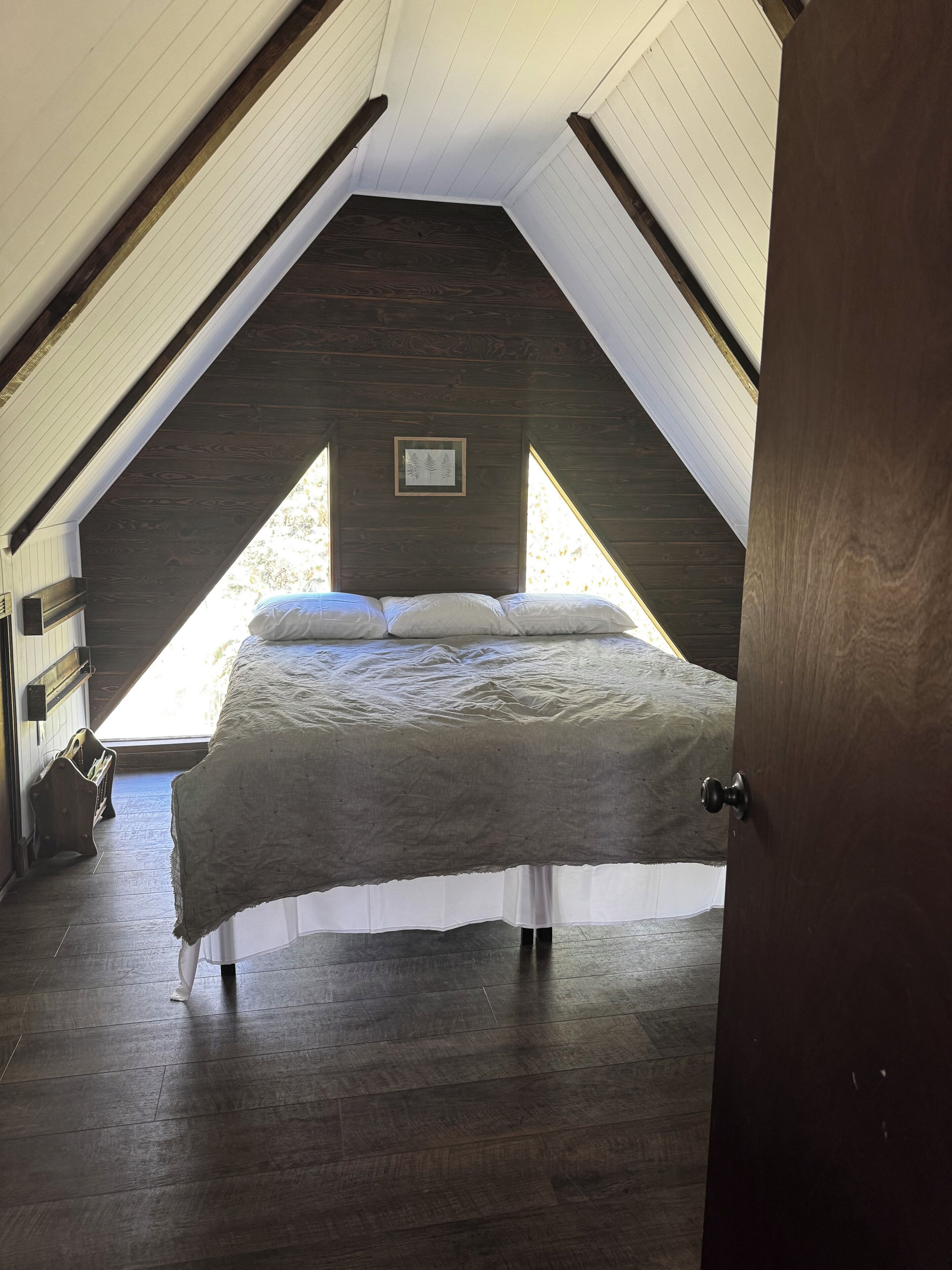 WiFi, bed sheets
