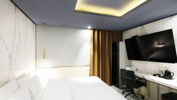 Deluxe Double Room | Free WiFi