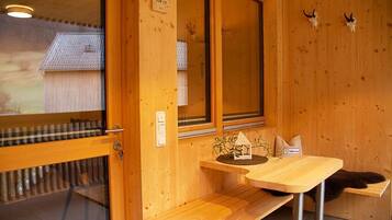 Departamento, vista a la montaña | Restaurantes