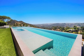 Exterior - Highridge One (Beverly Hills)