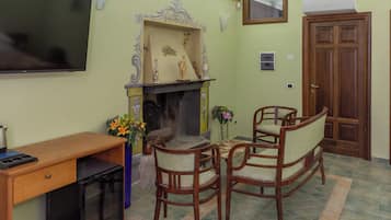 Signature Triple Room | Interior