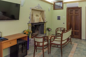 Signature Triple Room | Interior