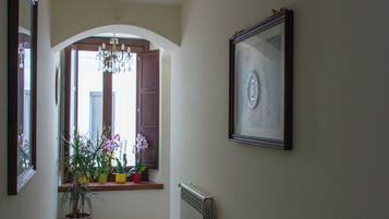 Basic Double Room | Interior