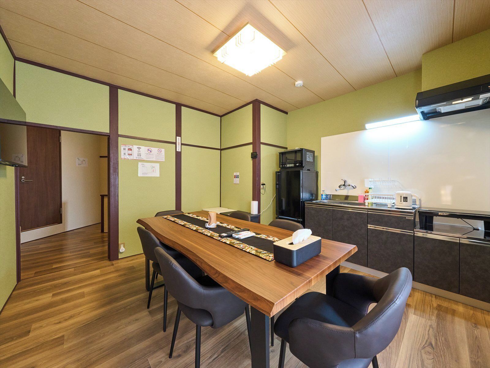 Apartment, 2 Bedrooms, Non Smoking | Private kitchen | Full-size fridge, microwave, stovetop, cookware/dishes/utensils