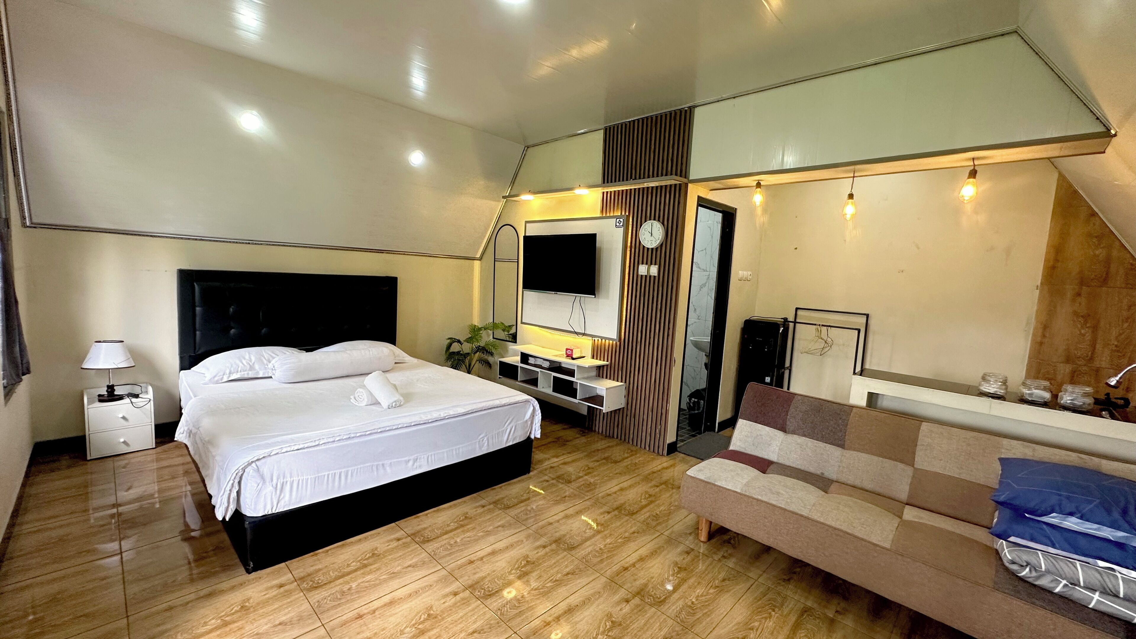 Deluxe Cabin, Mountain View