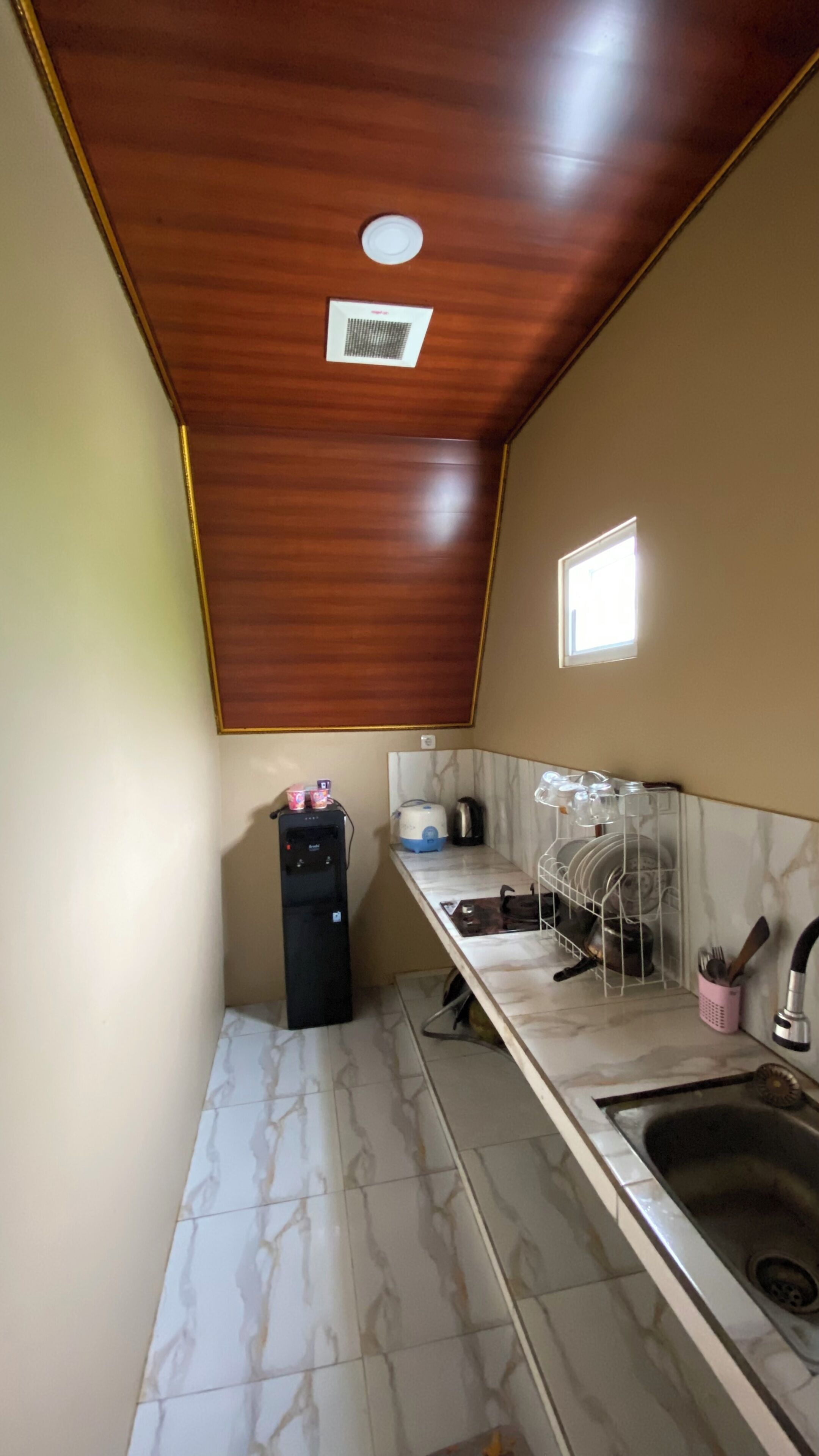 Family Cabin, Mountain View | Private kitchen | Stovetop, griddle, cookware/dishes/utensils, paper towels