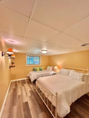 4 Schlafzimmer, Bügeleisen/Bügelbrett, WLAN, Bettwäsche