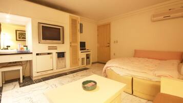 Deluxe Double Room | Free WiFi