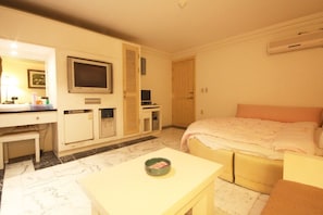 Deluxe Double Room | Free WiFi - Evergreen Motel (Cheongju)