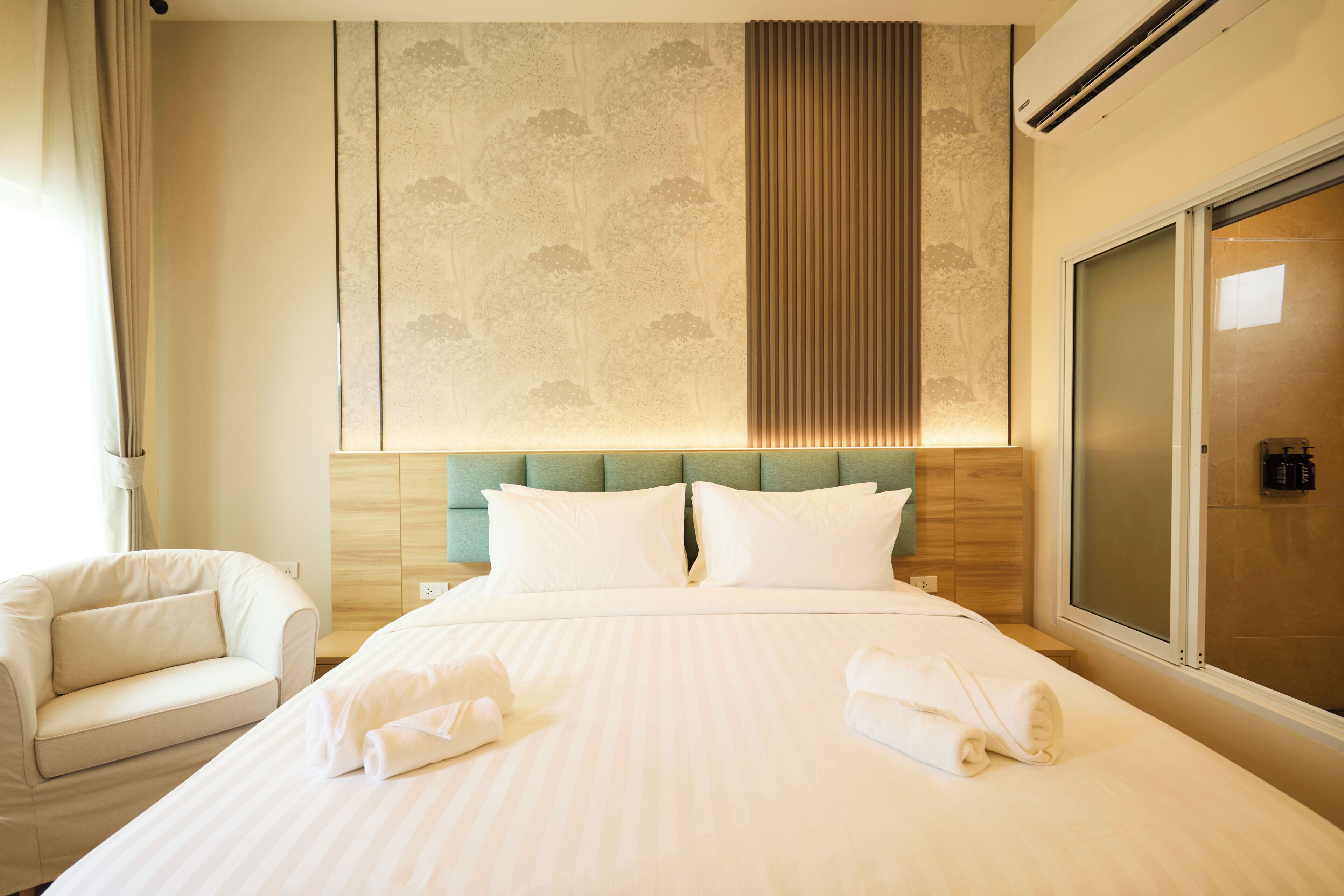 Deluxe Room, Non Smoking | WiFi (free)