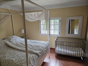 WiFi, bed sheets - Charming Provençal villa in Valbonne (Valbonne)