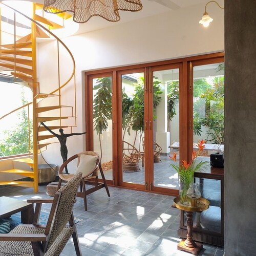 Isai Karai Bungalow - A CGH Earth Saha