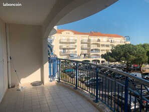 Property grounds - Vrbo Property (Vaux-sur-Mer)