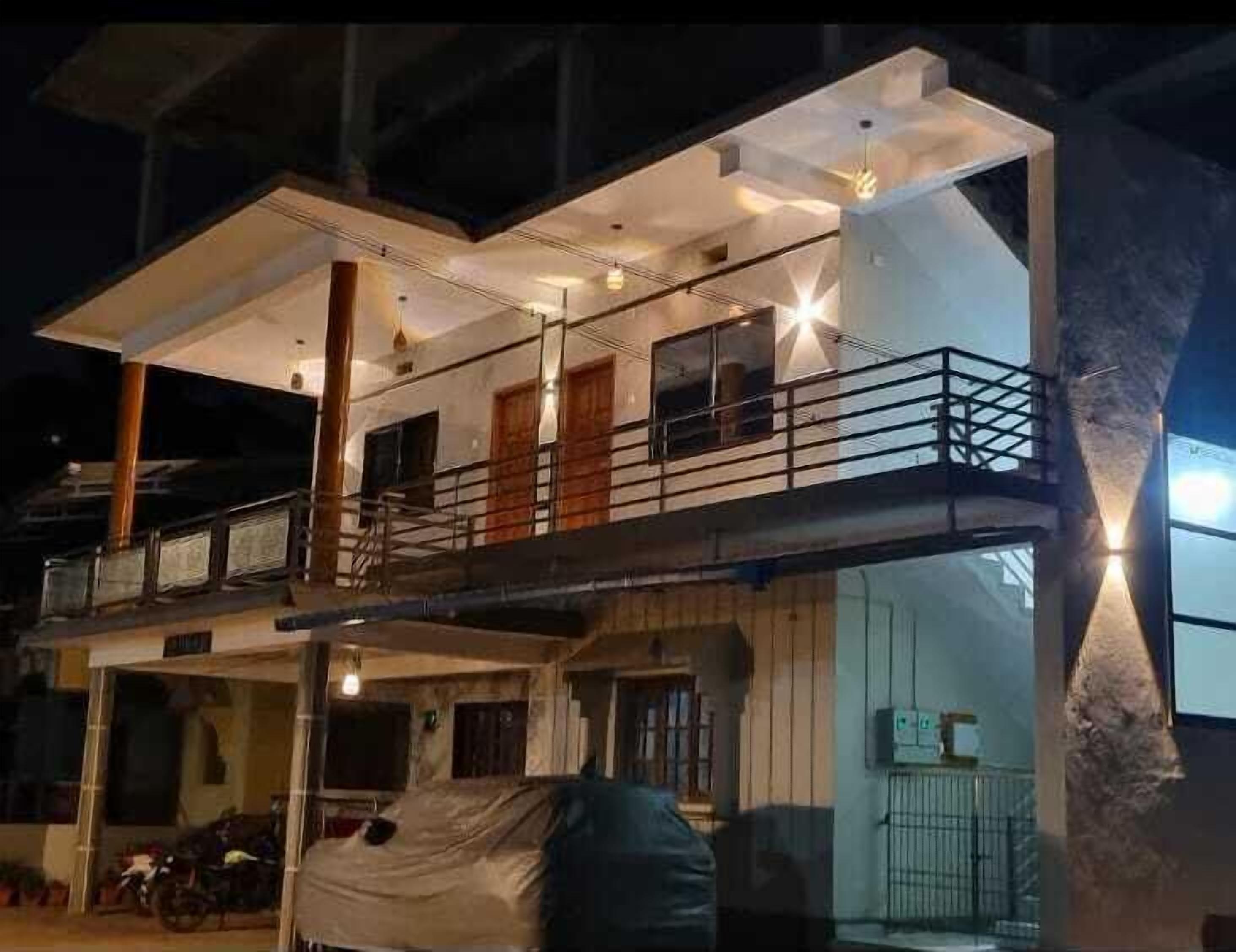 Family Double or Twin Room | Desk, laptop workspace, free WiFi