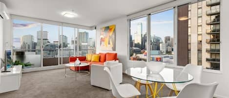 Deluxe Apartment, Balcony, City View | Living area