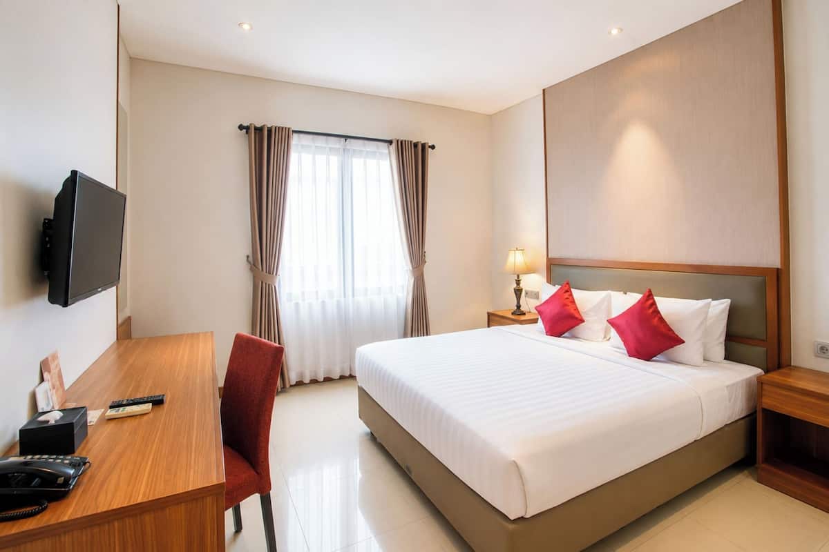 Grand Single Room | Meja, ruang kerja komputer riba, Wi-fi percuma, cadar katil 