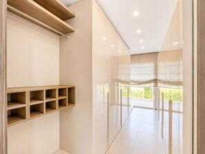Interior - Luxurious Villa Rental in Tunis with Private Indoor Pool (Tunis)