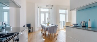 5 bedroom accommodation in Hythe