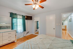 Room - 5 Mi to Dtwn Harrisburg! Retreat w/ Spacious Yard (Steelton)