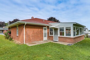 Exterior - 5 Mi to Dtwn Harrisburg! Retreat w/ Spacious Yard (Steelton)