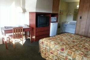 Free WiFi - Full Bed Non-Smoking (Natural Bridge, VA)