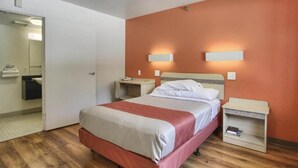 Unclassified image, 2 of 12, button - Queen Bed|Non-Smoking (New Cumberland, PA)