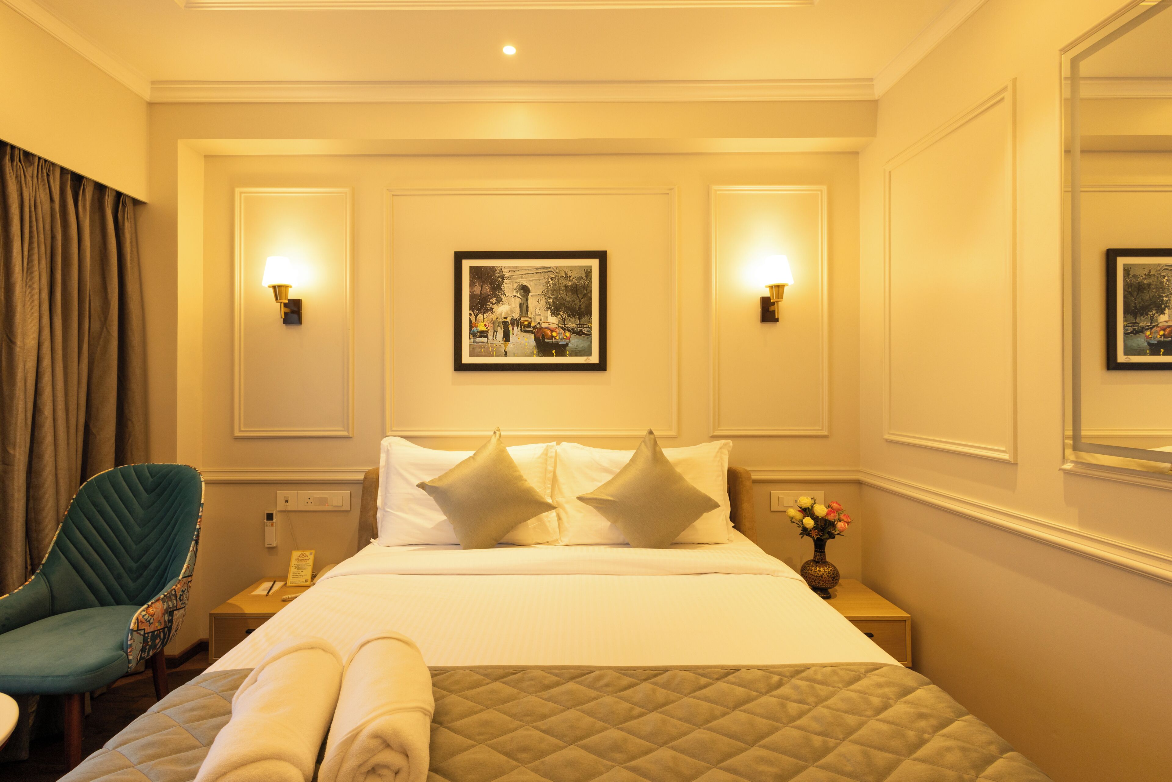 Deluxe Room, 1 King Bed, City View | Desk, laptop workspace, soundproofing, iron/ironing board (on request)