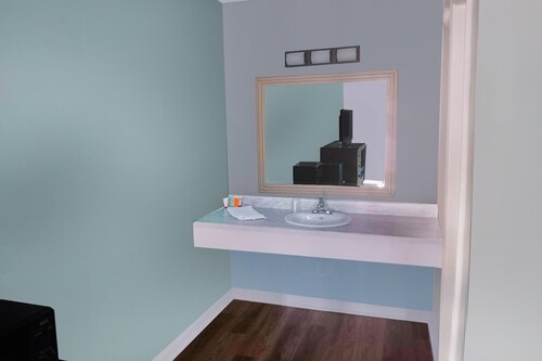 Kernersville NC | king bed|Smk