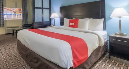 Knoxville TN | king bed