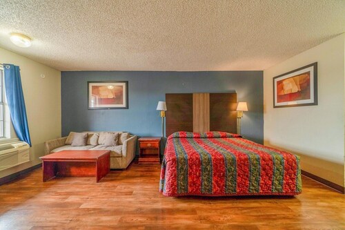 King Bed Non-Smoking
