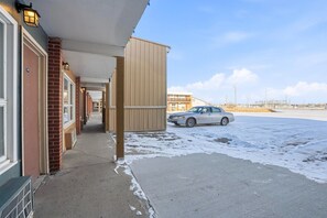 Property grounds - 2 Queen Beds|Non-Smoking (Devils Lake, ND)