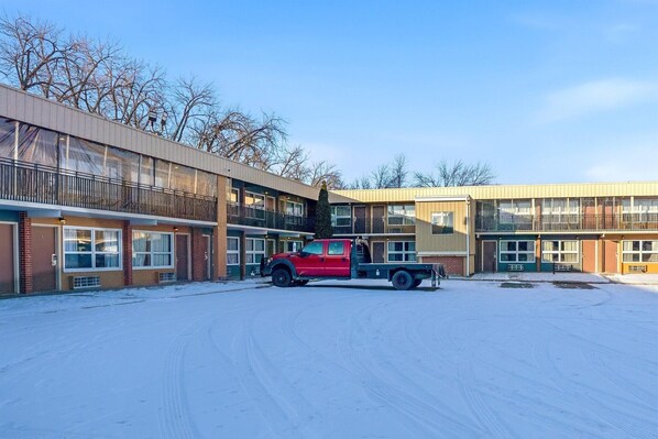 Exterior - 2 Queen Beds|Non-Smoking (Devils Lake, ND)