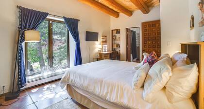 Luxurious Retreat w/ Stunning Views in Santa Fe