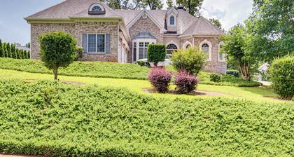 3 Mi to Dtwn Douglasville! Apt w/ Yard & Patio