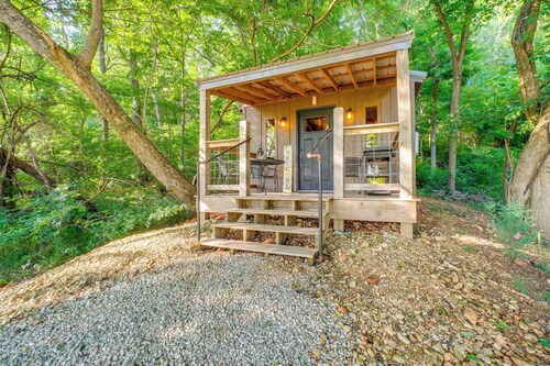 Wren's Nest Cabin: Missouri Ozarks Getaway!