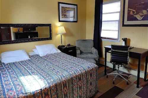 Suite - King Bed|Non - Smoking