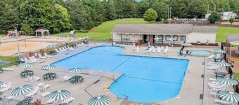 Pool & Dock Access! Badin Lake Resort Gem