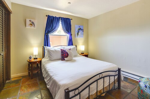 Surrounding Mtn Views! Quaint Santa Fe Retreat