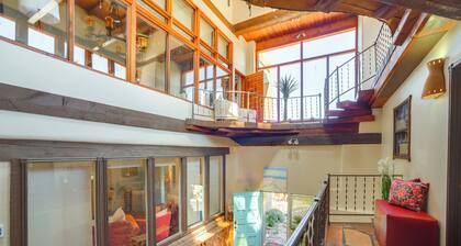 Surrounding Mtn Views! Quaint Santa Fe Retreat