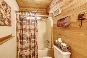 Bathroom - 2 Mi to Big Bear Lake! Family Haven w/ Hot Tub (Big Bear Lake)