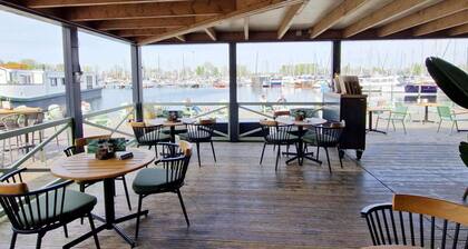 Historic Houseboat Stay for 7