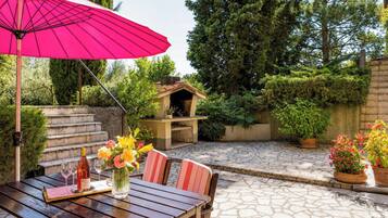 Standard Apartment, 2 Bedrooms, Air conditioning (Marisa Olive Grove - App Terra) | Outdoor dining